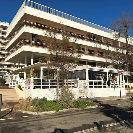 3 Pieces Avec Terrasse Au Lavandou, Proche Plages Et Commerces - Fr-1-251-582 Apartment Le Lavandou